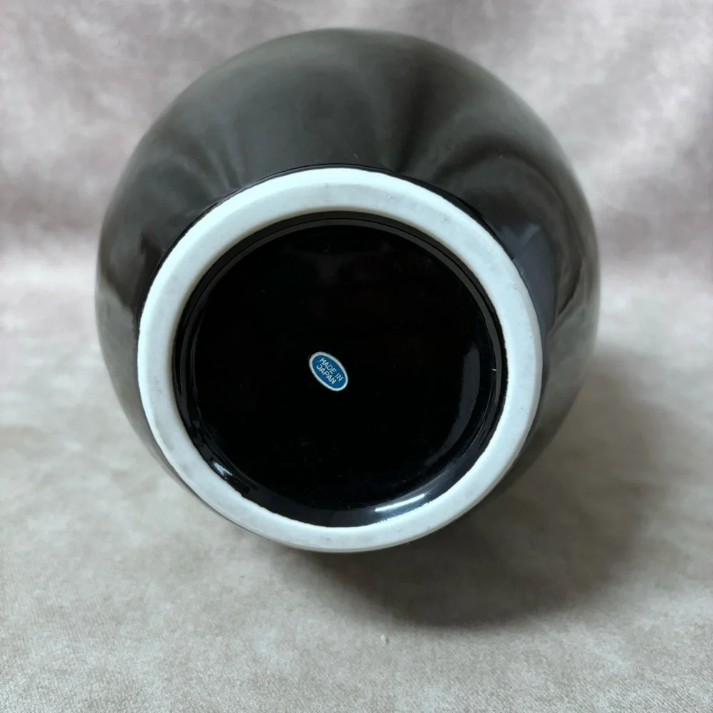 Vintage Made in Japan Black Mini Vase with Hand Painted Flowers *STUNNING*